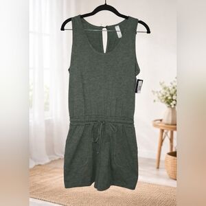 Elegant Green Sleeveless Shorts Romper